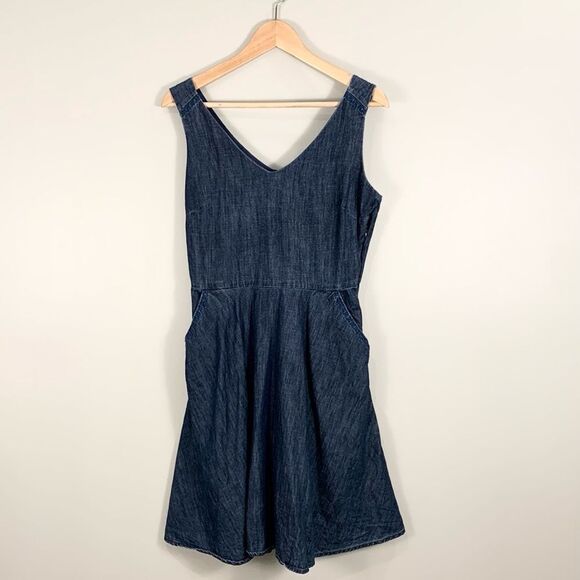 Vinyard Vines dark blue wash sleeveless denim fit and flare dress - Picture 1 of 11